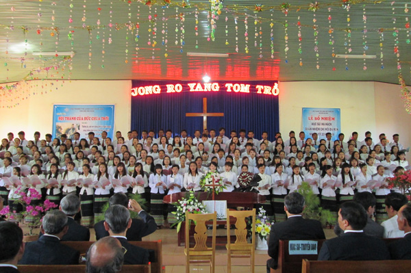 Lam Dong province: Da Ron Protestant Church appoints its new Superintendent